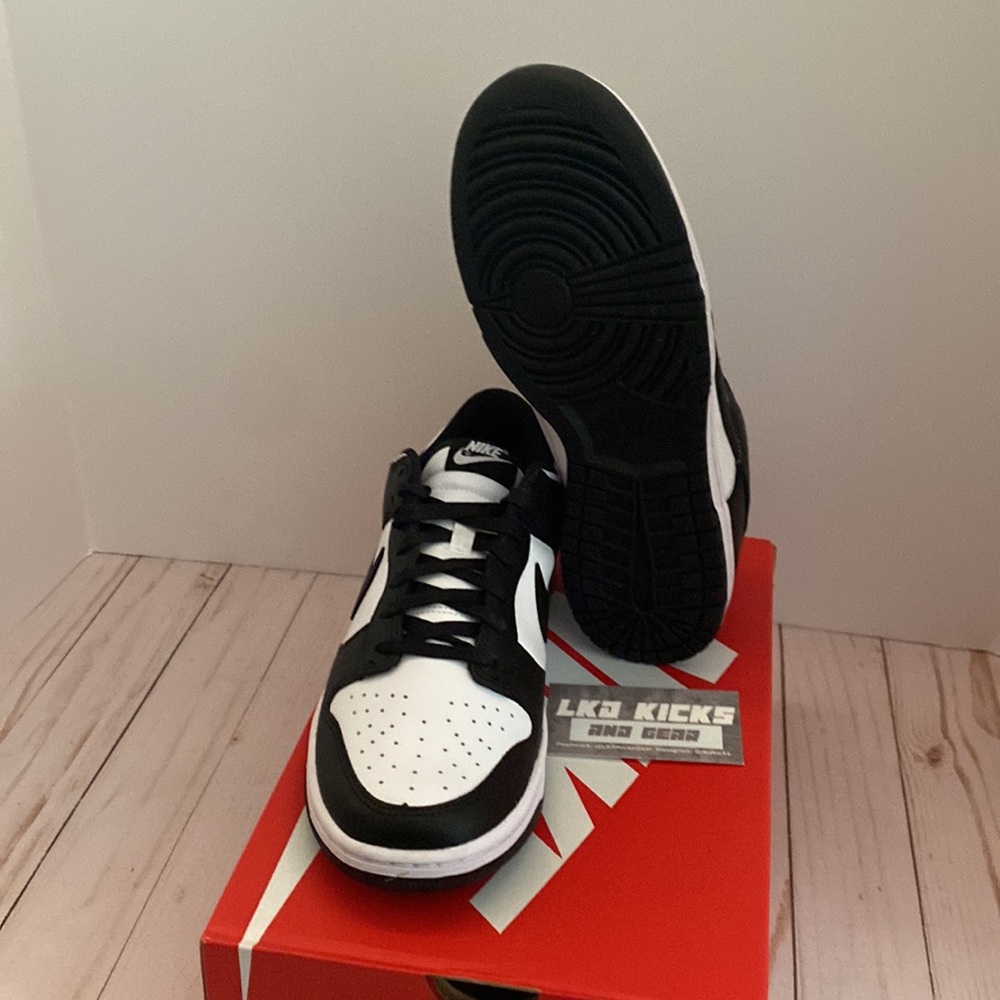 NIKE DUNK LOW WMNs PANDA - Picture 3 of 4